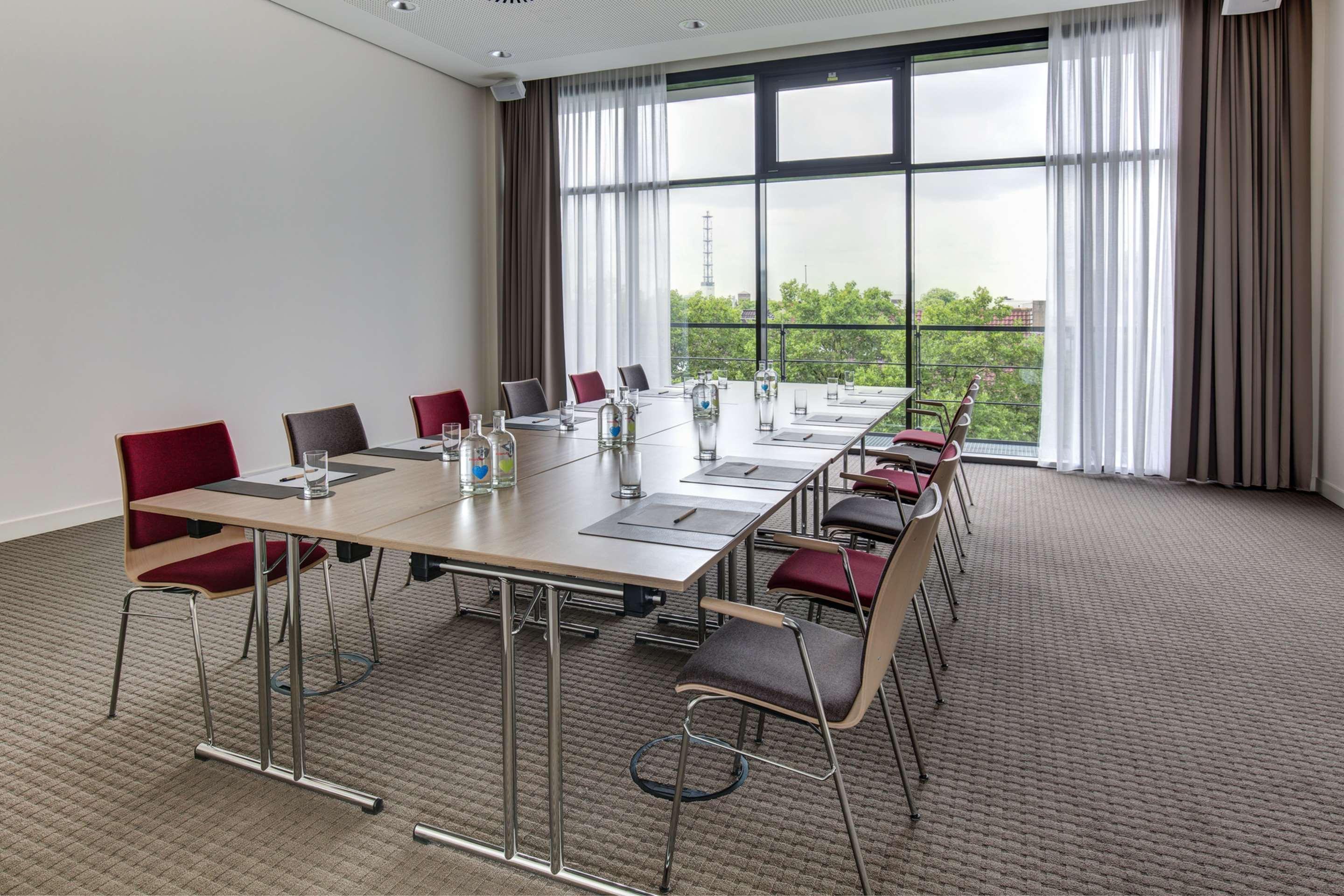 IntercityHotel Duisburg Buitenkant foto