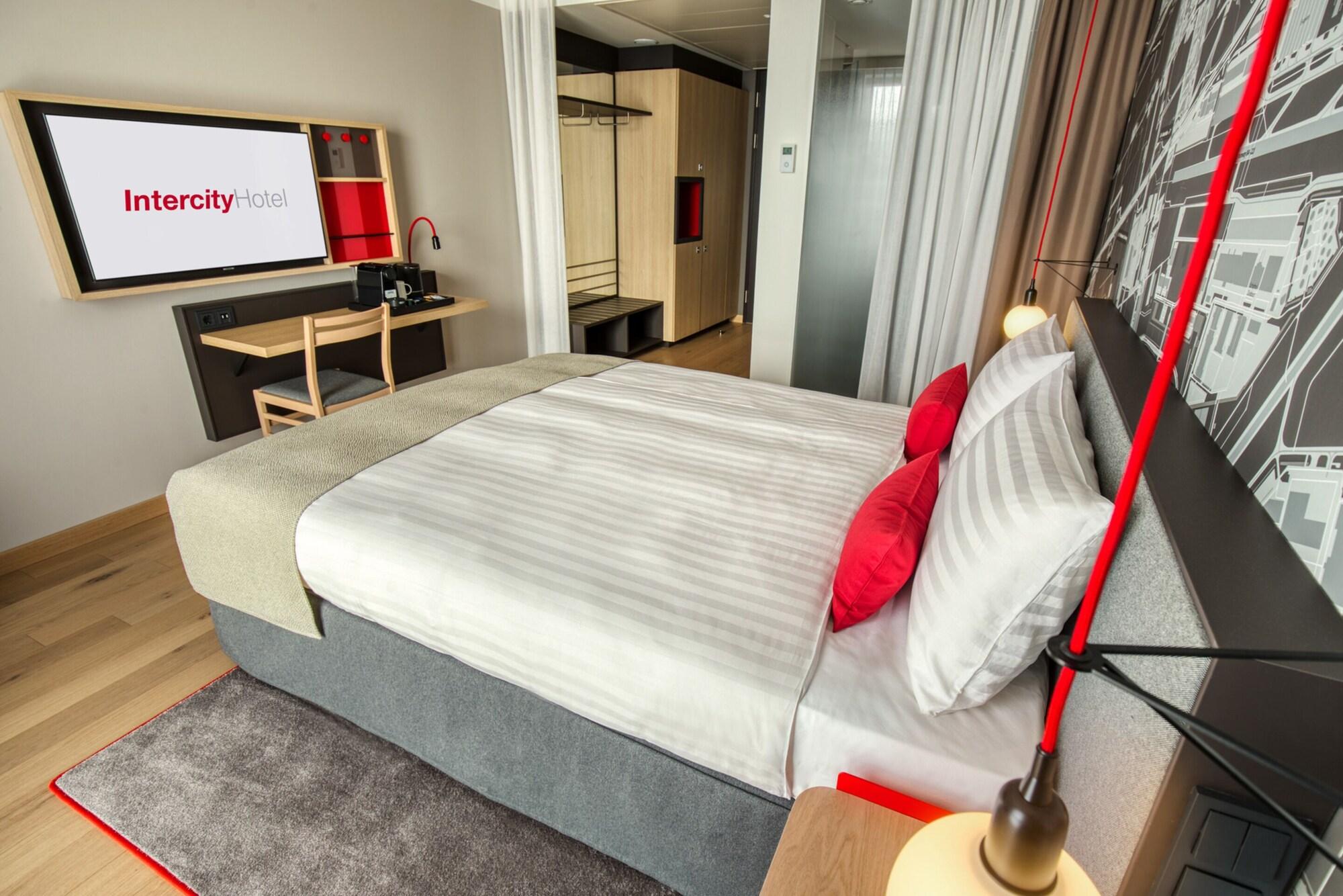 IntercityHotel Duisburg Buitenkant foto