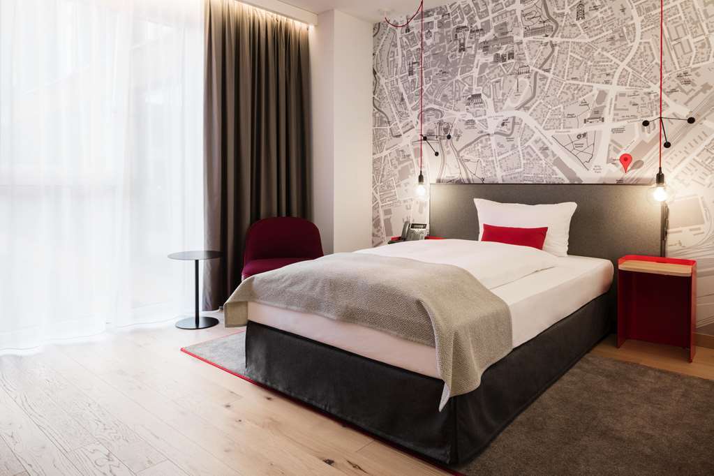 IntercityHotel Duisburg Kamer foto